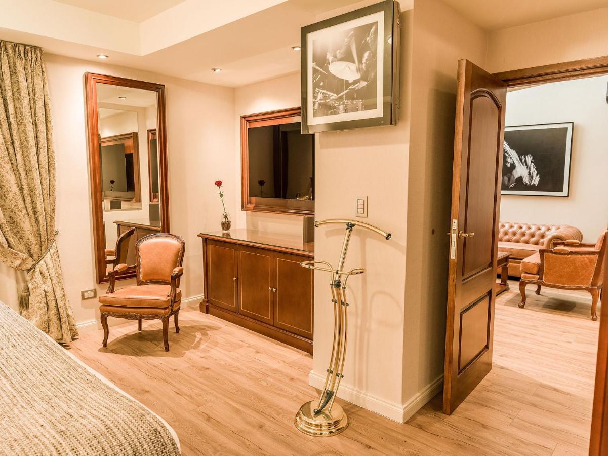 Melia Recoleta Plaza Hotel Buenos Aires Exterior photo A room at the hotel